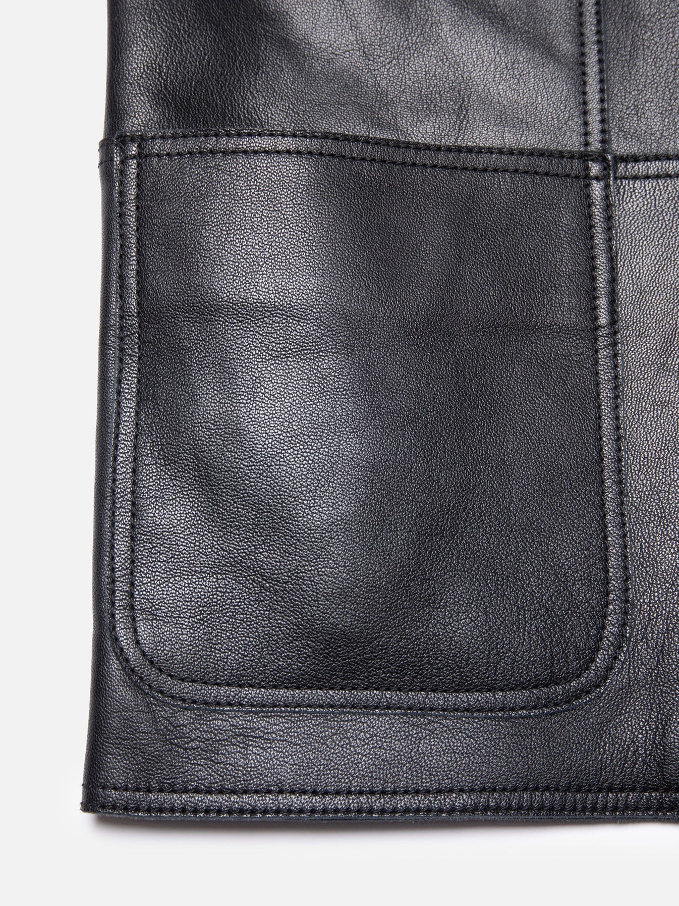 Saga Lederblazer, Schwarz